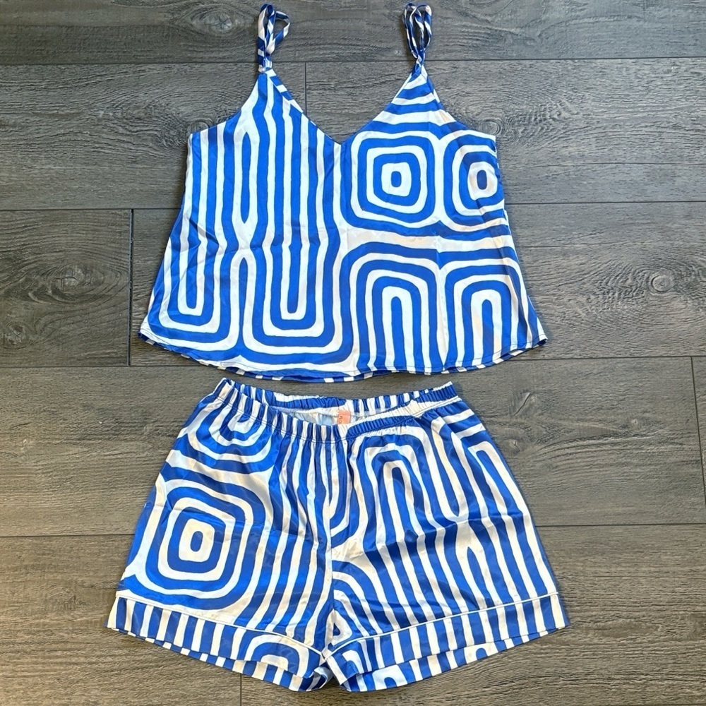 NWOT Flor Amazona Colombian Brand Blue & White Geometric Tank & Shorts Set